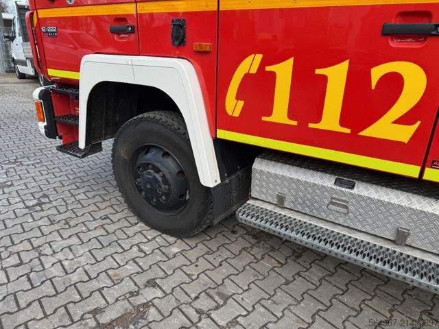 Φορτηγό κουτί (κουρμπαριστό) MAN 12.222 Feuerwehr-LKW LF16 4x4 Allrad Expedition