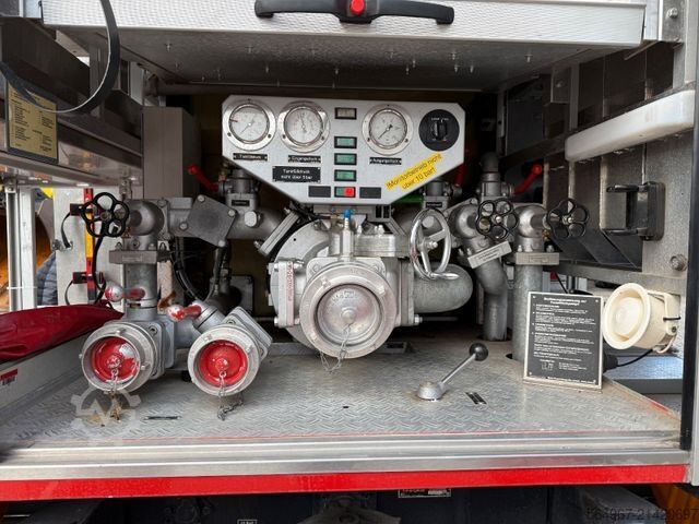 Φορτηγό κουτί (κουρμπαριστό) MAN 12.222 Feuerwehr-LKW LF16 4x4 Allrad Expedition