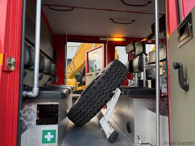 Φορτηγό κουτί (κουρμπαριστό) MAN 12.222 Feuerwehr-LKW LF16 4x4 Allrad Expedition