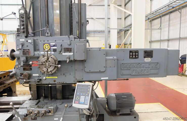 Horisontellt bearbetningscenter GIDDINGS & LEWIS Fraser 340T
