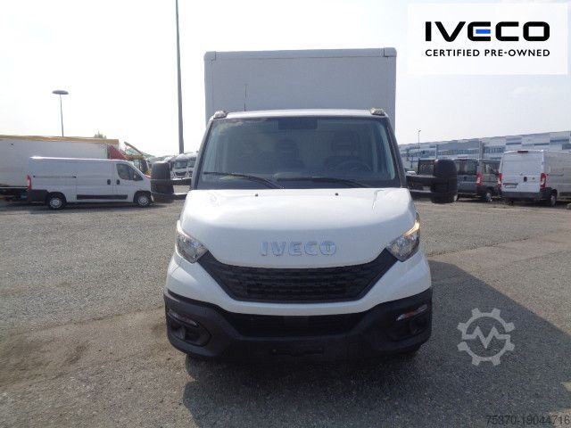 Furgoneta caja IVECO 35S16