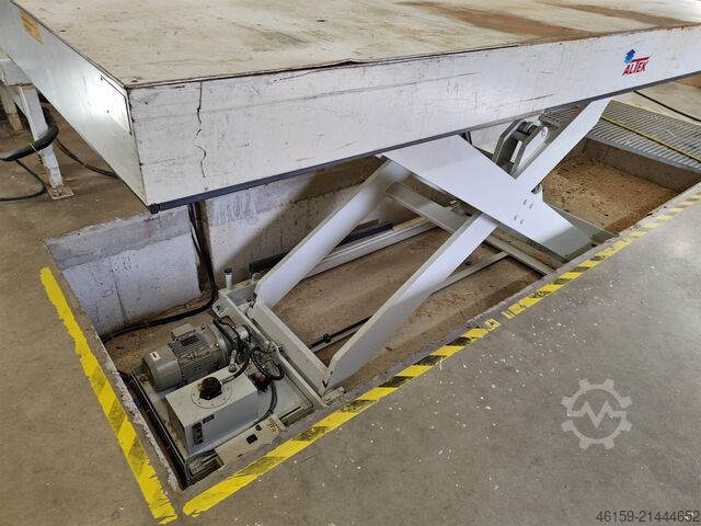 Cepilladora y moldurera Weinig Hydromat 1000 with mechanisation