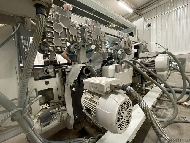 Cepilladora y moldurera Weinig Hydromat 1000 with mechanisation