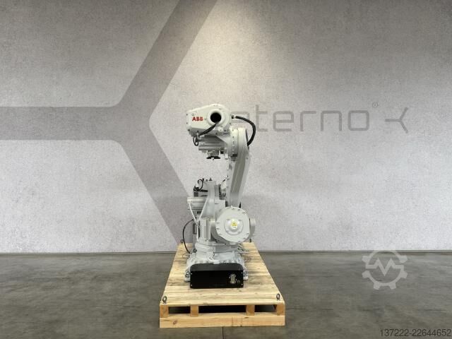 Repasovaný robot s 1letou zárukou ABB IRB 6700-200/2.6