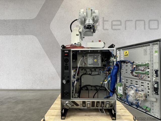 Repasovaný robot s 1letou zárukou ABB IRB 6700-200/2.6