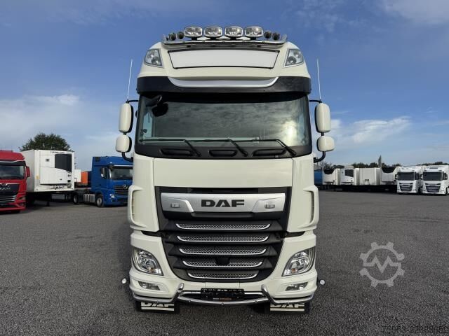 Standardni tegljač DAF XF 530 SSC Intarder Standklima Lightfix Bügel