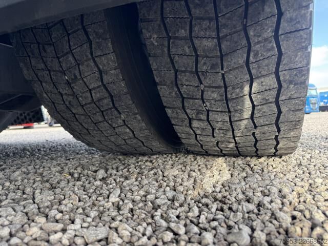 Standardni tegljač DAF XF 530 SSC Intarder Standklima Lightfix Bügel