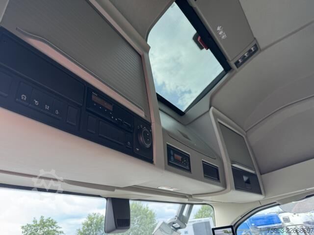 Tractor estándar Volvo FH 500 Aero TC Leder Alufelgen LED Retarder