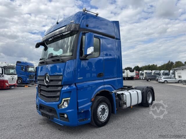Tractor estándar Mercedes-Benz 1851 LS Actros Gigaspace Retarder 2 x PTO