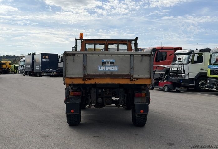 Dreiseitenkipper LKW Mercedes-Benz U 1700 4x4 3-Seitenkipper / Swiss-Vehicle