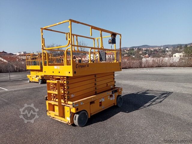 Mesa elevadora de tijera Haulotte Compact 14