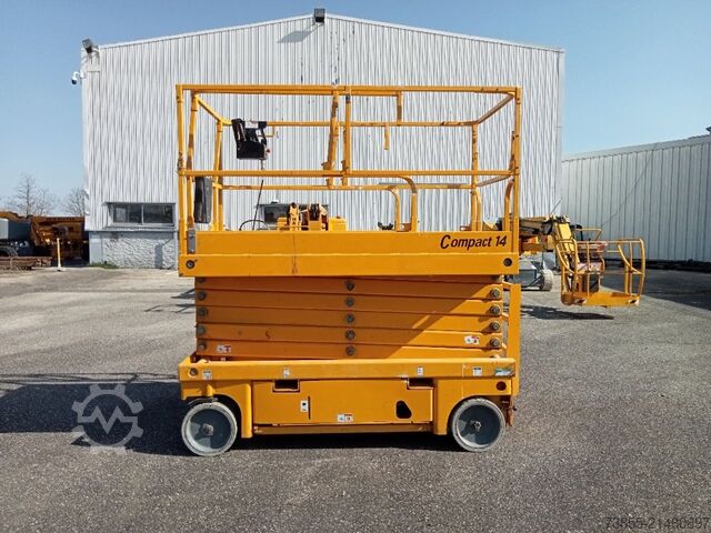 Mesa elevadora de tijera Haulotte Compact 14