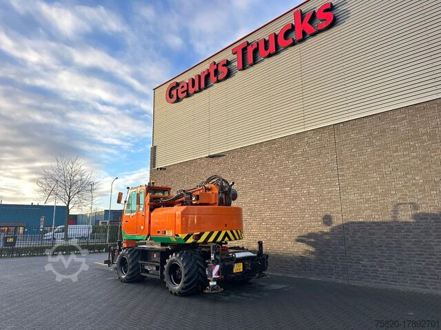 Alle terrein kraan Sennebogen 608 MULTICRANE/ROUGH TERRAIN CRANE + JIB