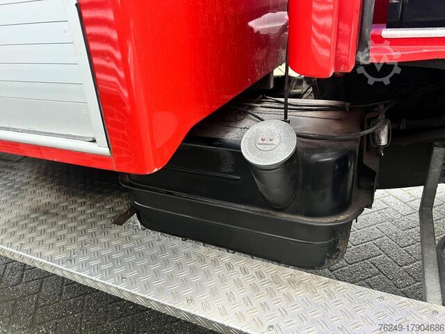 Unimog Mercedes-Benz U 416 hasičské vozidlo ve špičkovém stavu Unimog Mercedes-Benz U 416 Brandweer in topstaat