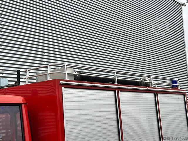 Unimog Mercedes-Benz U 416 hasičské vozidlo ve špičkovém stavu Unimog Mercedes-Benz U 416 Brandweer in topstaat