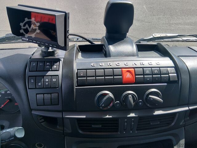 Tenteli düz yataklı kamyon Iveco EuroCargo ML 180 E 32/P  Gardine LBW
