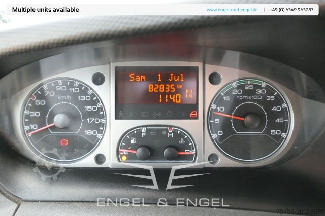 Dobozos furgon iveco Daily 35 S11 C30C AUTOMATIK KAMERA MAXI Regale DURCHGANG