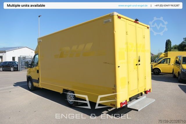 Vrachtwagen met bakwagen iveco Daily 35 S11 C30C AUTOMATIK KAMERA Regale LUFT