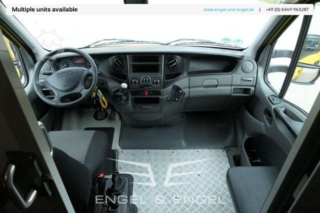 Dobozos furgon iveco Daily 35 S11 C30C AUTOMATIK KAMERA Regale LUFT DURCHGANG EURO-5 CoC