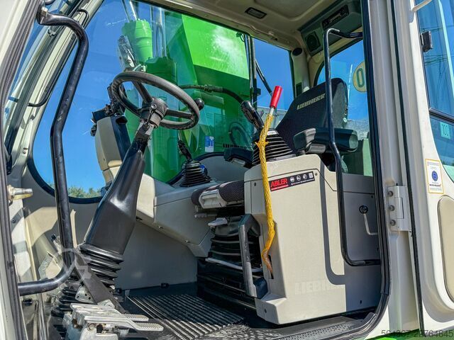 Excavator pe roți Liebherr A904C MS10SW hydr. Klima ZSA