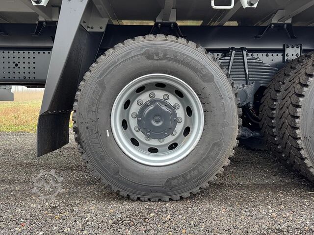 Dekzeil Iveco T-Way AD380T43H AT Tarpaulin/Canvas Body Truck