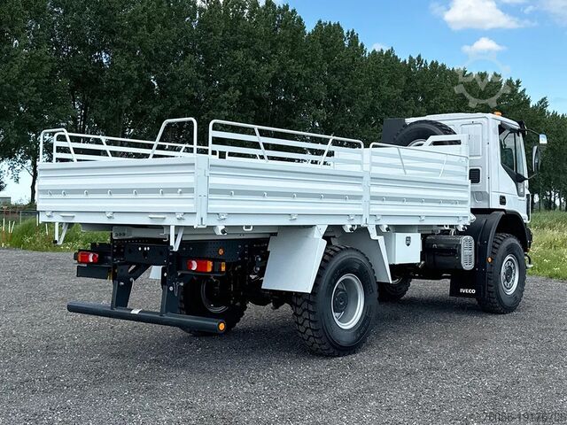 Koffer Iveco EuroCargo 150 Flatbed with Sides