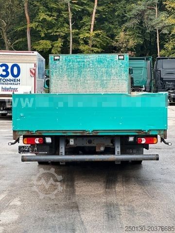 Ciężarówka z płaską platformą DAF LF 45.220 4x2 Pritsche