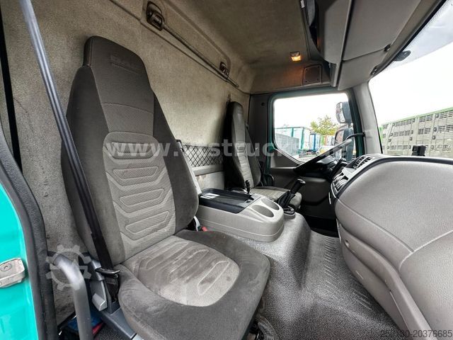 Ciężarówka z płaską platformą DAF LF 45.220 4x2 Pritsche