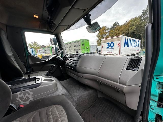 Ciężarówka z płaską platformą DAF LF 45.220 4x2 Pritsche