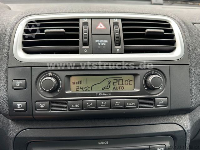 Minibüs SKODA Roomster Scout