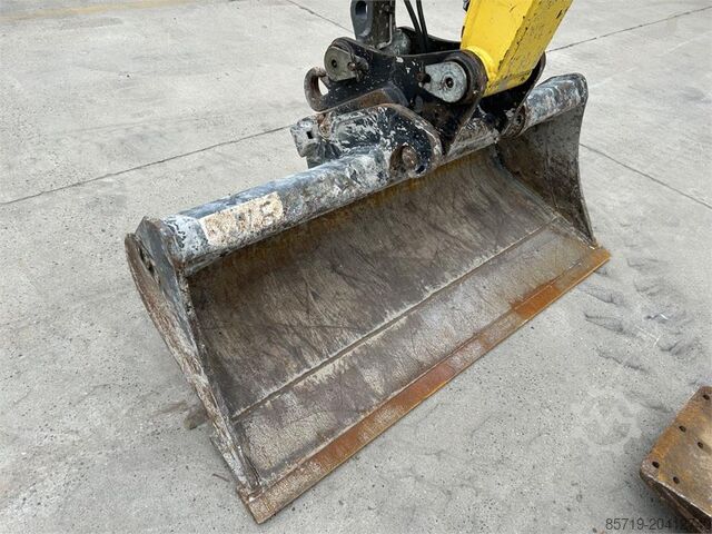 Pelle sur roues Wacker Neuson EW65 (8946)