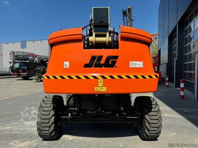 Telescopic boom lift JLG 660SJ