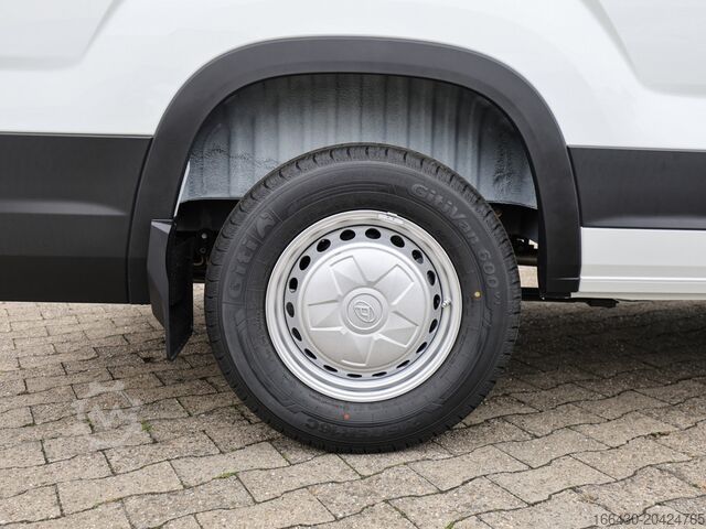 Minibus Maxus DELIVER 9