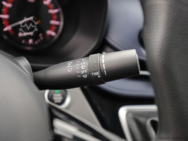 Minibus Maxus DELIVER 9