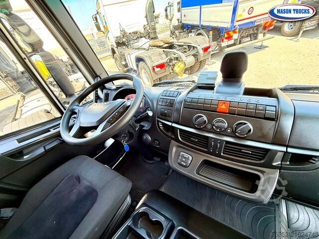 Samochód ciężarowy z plandeką typu platforma Iveco Eurocargo 80-220P