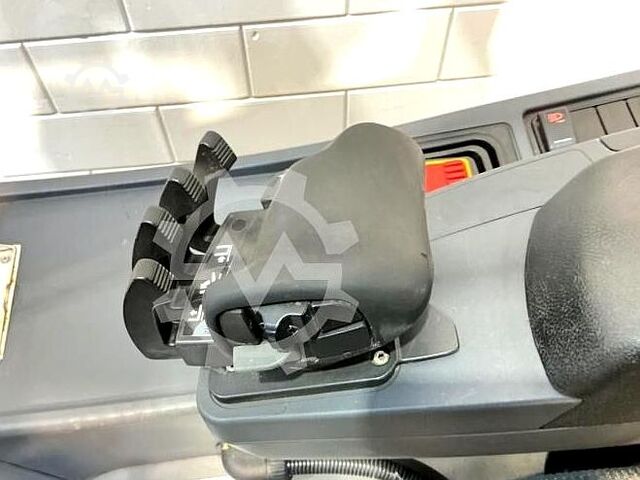 Chariot élévateur Jungheinrich EFG 216K