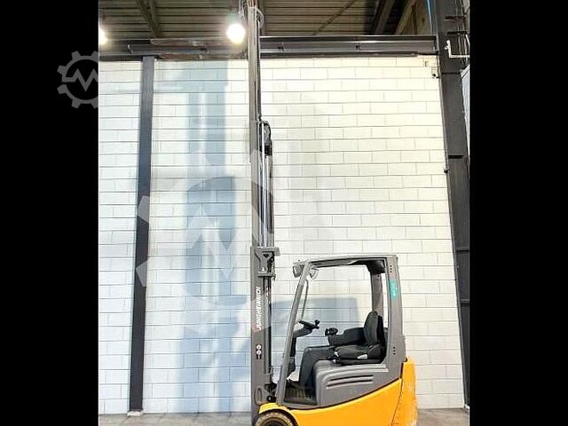 Chariot élévateur Jungheinrich EFG 216K