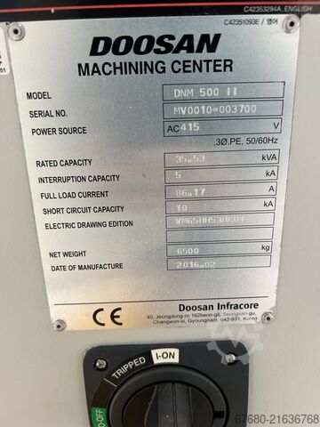 Vertical machining center DOOSAN DNM 500 II