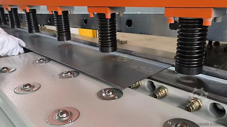 Hydraulic guillotine shear WEIKA 3200x10mm WEIKA Modell 3200x10mm