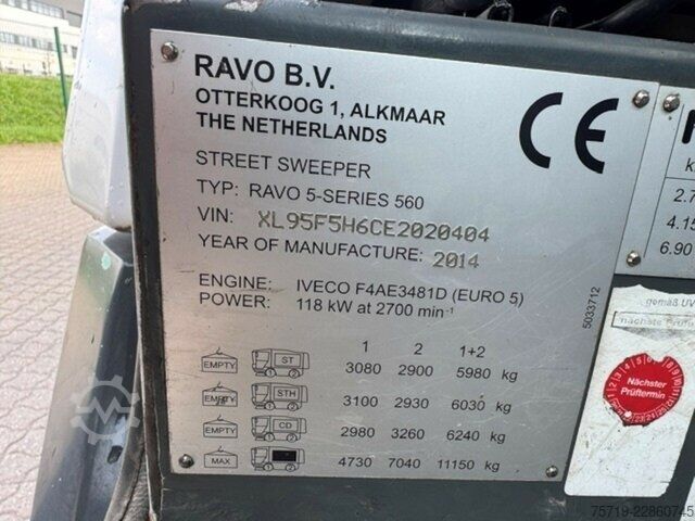 Bestelwagen Ravo Ravo 560 Straßenkehrmaschine