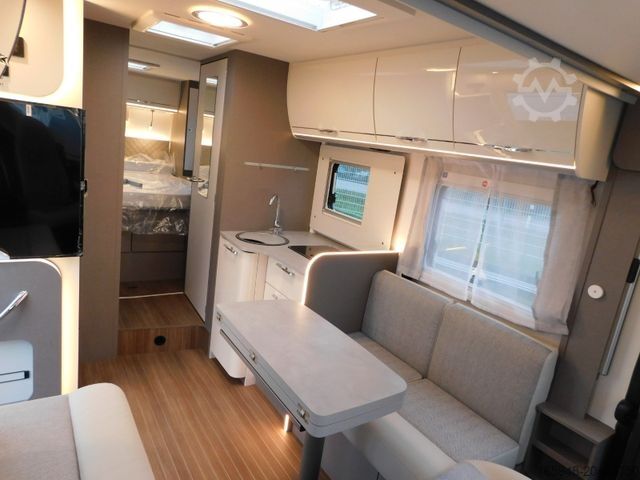 Entegre karavan ETRUSCO I 7400 QBC , Autom. TV-Sat , Queensbett ,