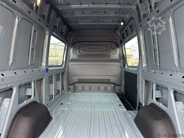 Yüksek tavanlı panelvan MERCEDES-BENZ Sprinter 319 CDI 4x4 Pro Automatik LED L2H2 AHK