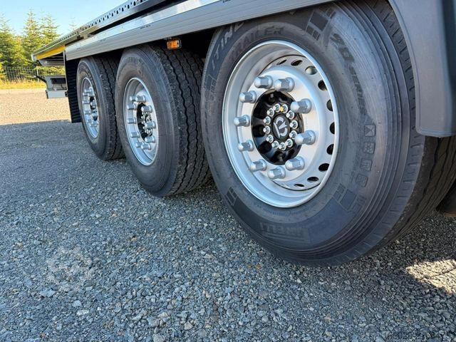 Naczepa z podestem roboczym KRONE Plattform-Auflieger  mit Steckrungen - sofort v.