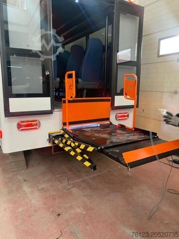 Minibús MERCEDES-BENZ 30 Sitzer Schulbus Transferbus 519 Stock