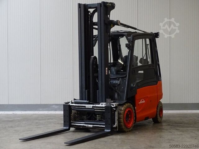 Električni viljuškar za 4 točka Linde E50HL-01 - TRIPLEX
