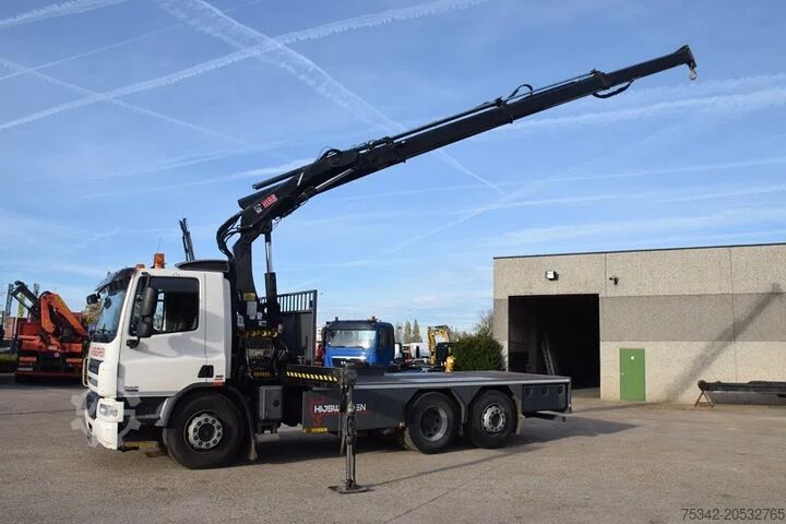 Vrachtwagen met kraan DAF CF 75.250