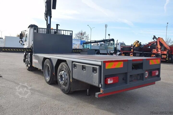 Vrachtwagen met kraan DAF CF 75.250