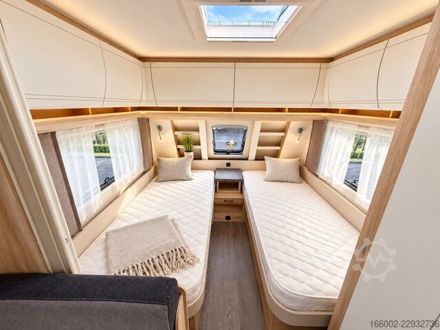 Karavan HOBBY De Luxe 460 SL Modelljahr 2027 ausgestellt!