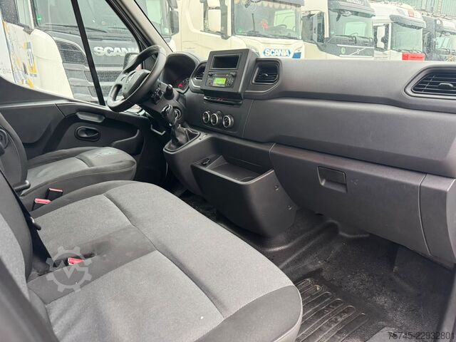 Κλειστό βαν RENAULT MASTER 2,3 * PHARMA ZERTIFIKAT * KLIMA *