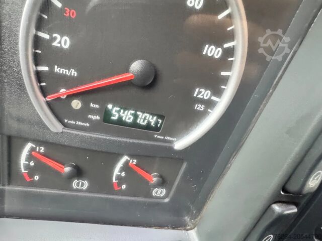 Laadplatform MAN TGA 26.390 6x2 + HMF 1250-3